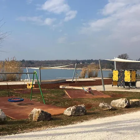 Nacinovic Apartman *